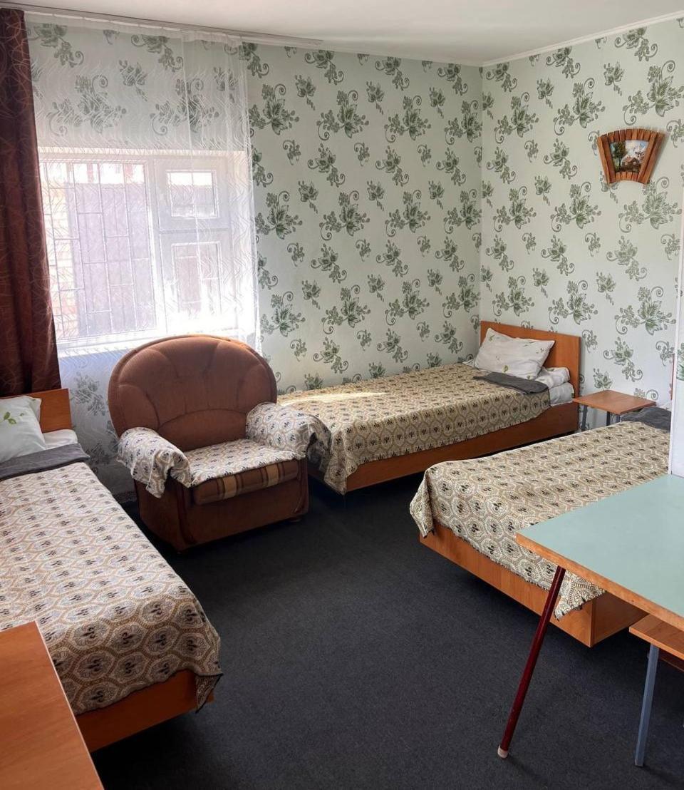 Podsolnukhi Guest House Czołponata Zewnętrze zdjęcie
