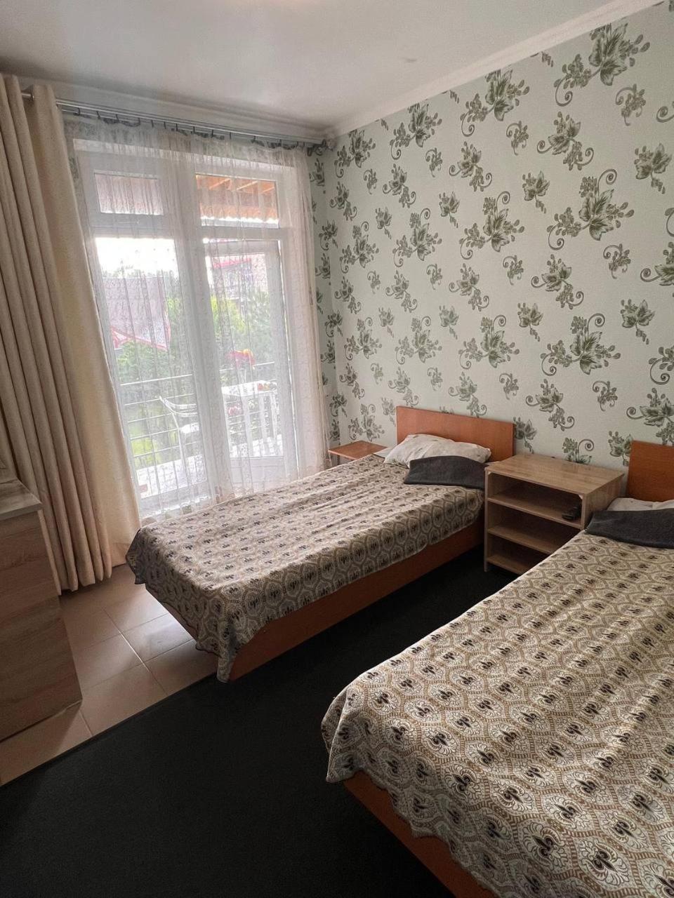 Podsolnukhi Guest House Czołponata Zewnętrze zdjęcie