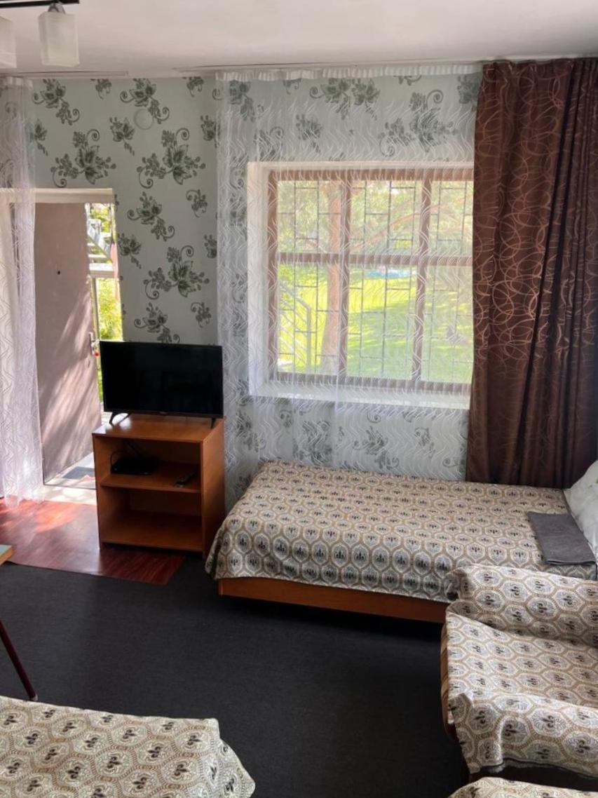 Podsolnukhi Guest House Czołponata Zewnętrze zdjęcie