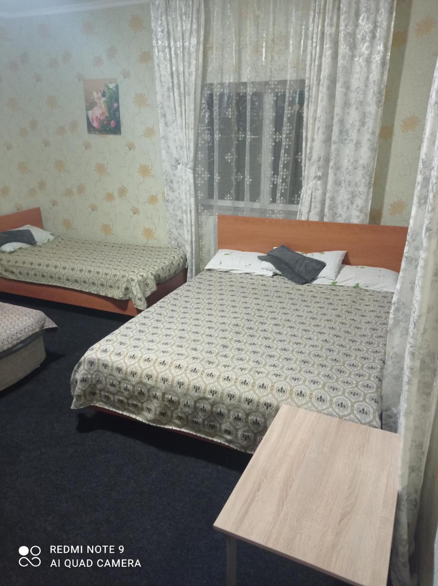 Podsolnukhi Guest House Czołponata Zewnętrze zdjęcie